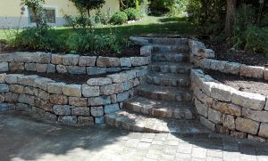 Natursteinmauer Muschelkalk